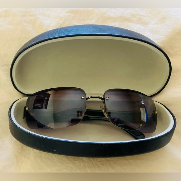 CHANEL Black w/ Gray Purple Tint Sunglasses main image 2